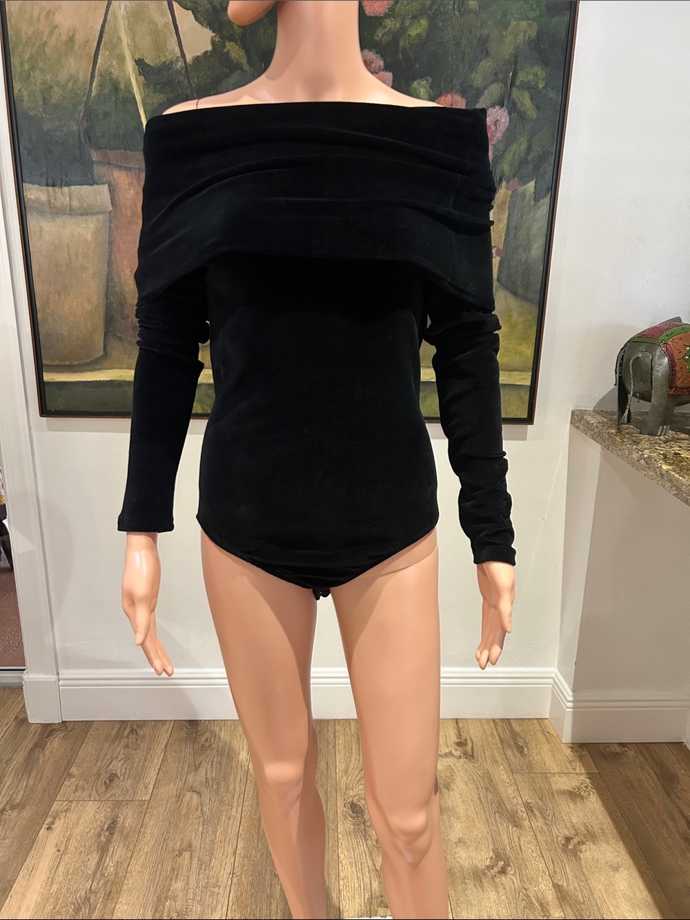 DKNY Y2K black velvet off the shoulders bodysuit